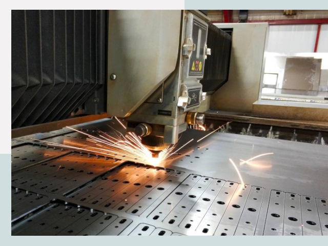 Лазерная резка металла в Гулькевичах от 622 руб.